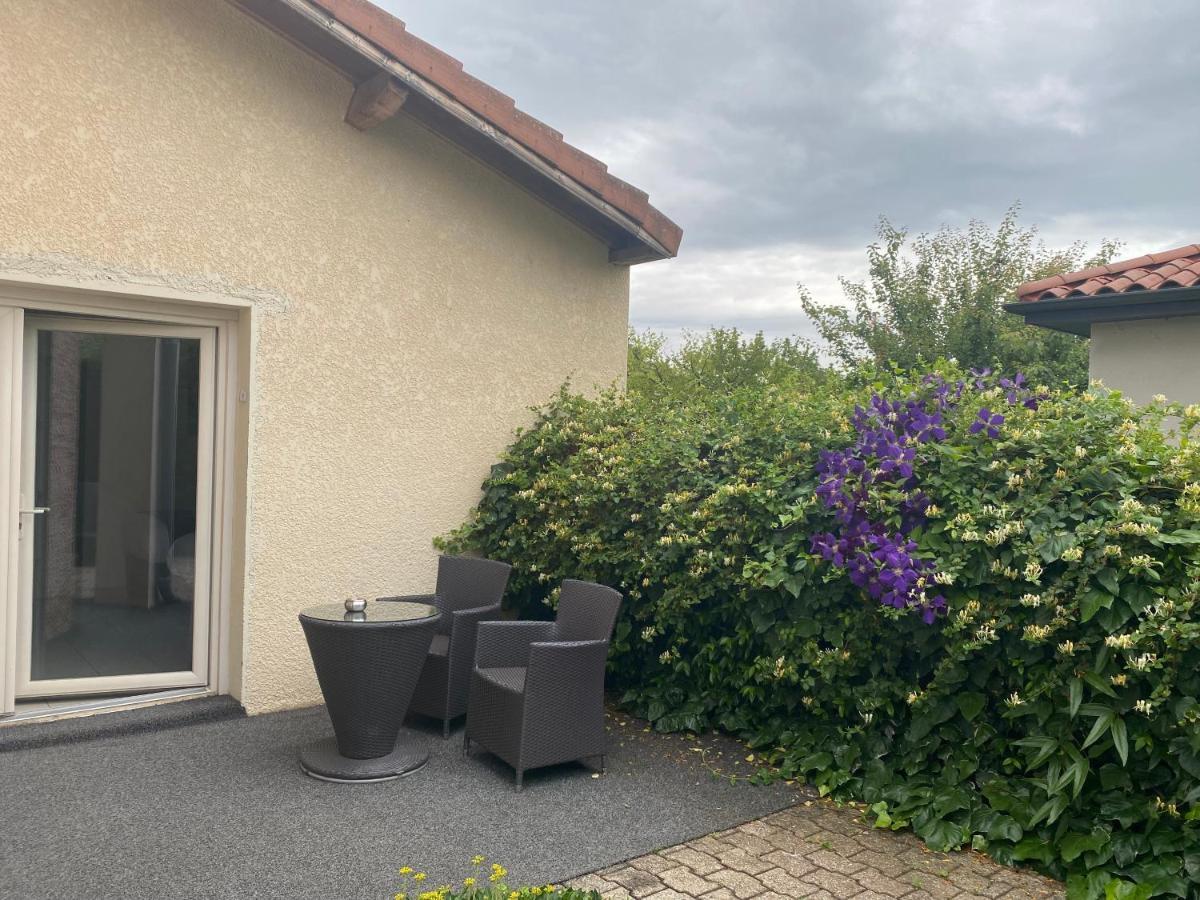 Contact Hotels Les Pierres Dorees Ambérieux d'Azergues Екстериор снимка