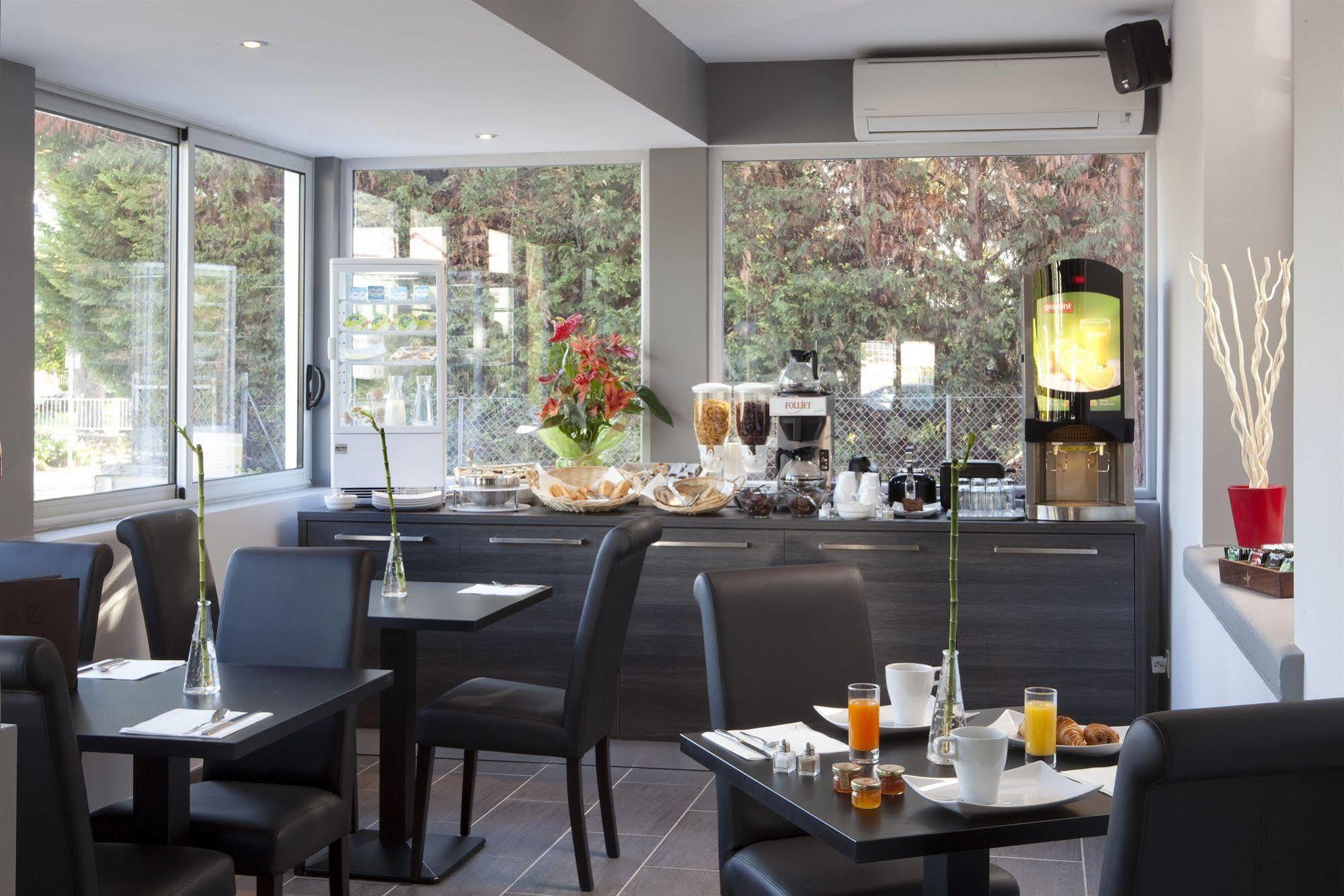 Contact Hotels Les Pierres Dorees Ambérieux d'Azergues Екстериор снимка